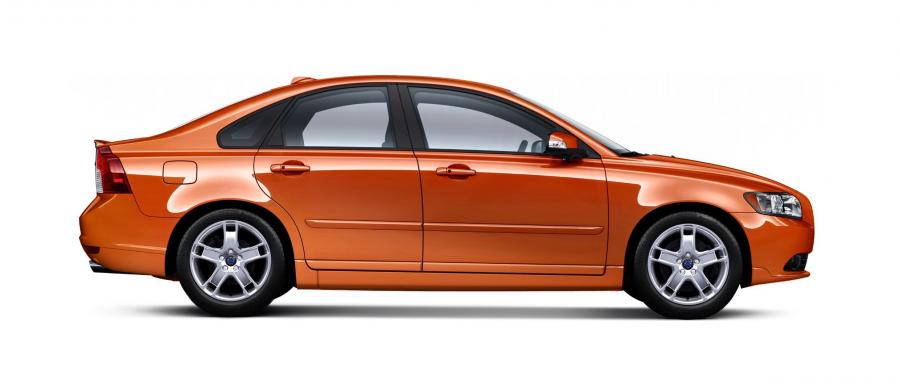 Volvo S40 2008 года  (фото 19 из 105)